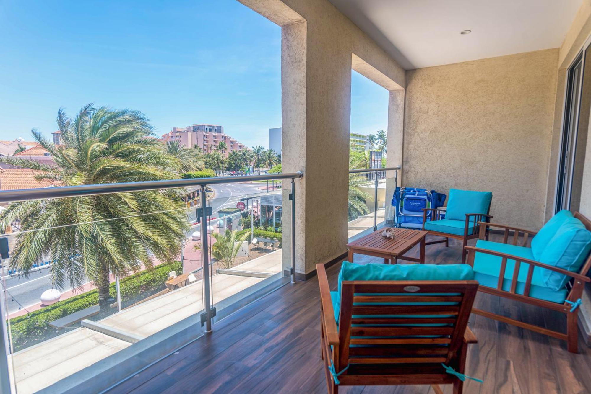 The Cove - Condo Hotel - Palm Beach Strip Luaran gambar