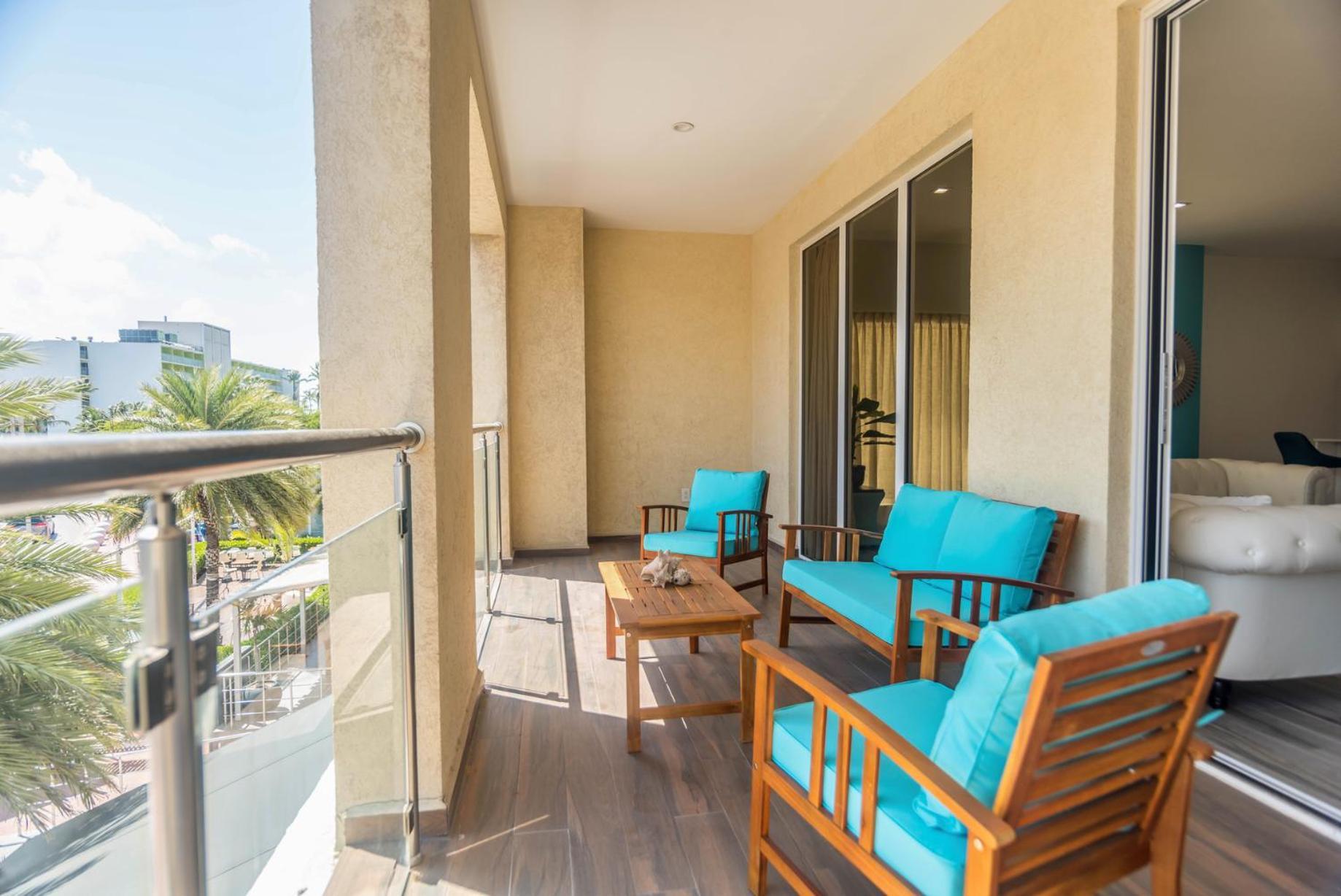 The Cove - Condo Hotel - Palm Beach Strip Luaran gambar