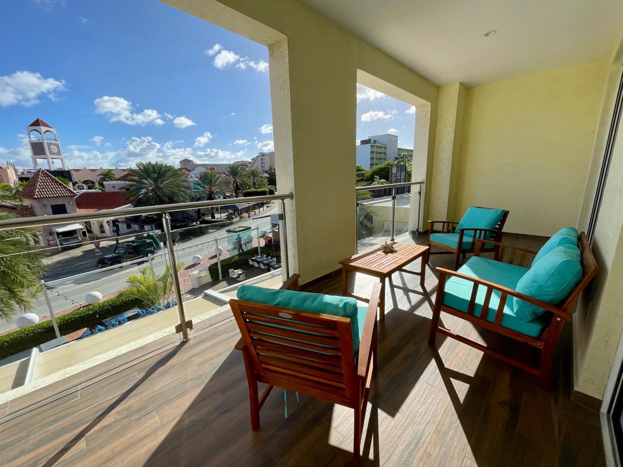 The Cove - Condo Hotel - Palm Beach Strip Luaran gambar