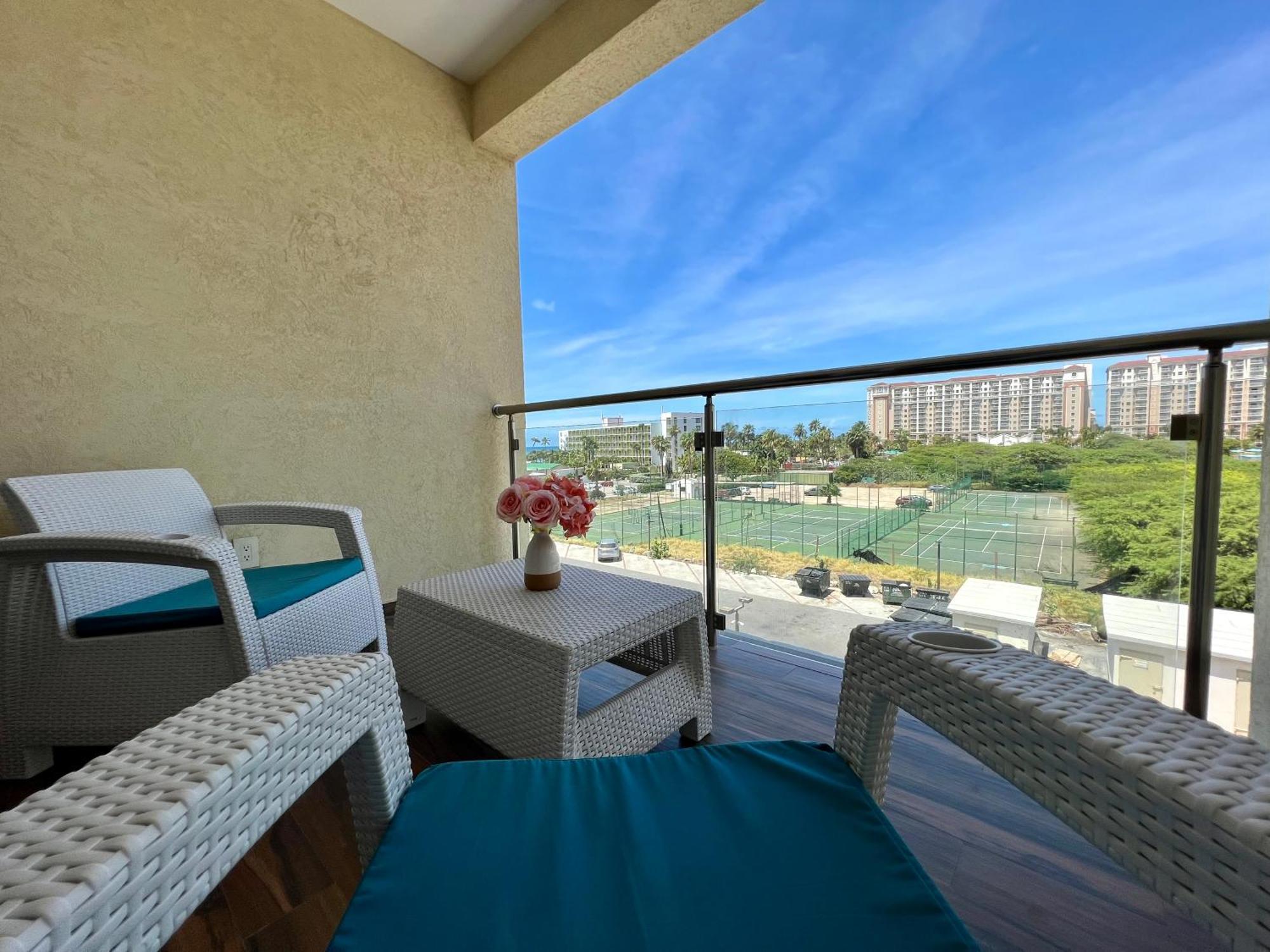 The Cove - Condo Hotel - Palm Beach Strip Luaran gambar