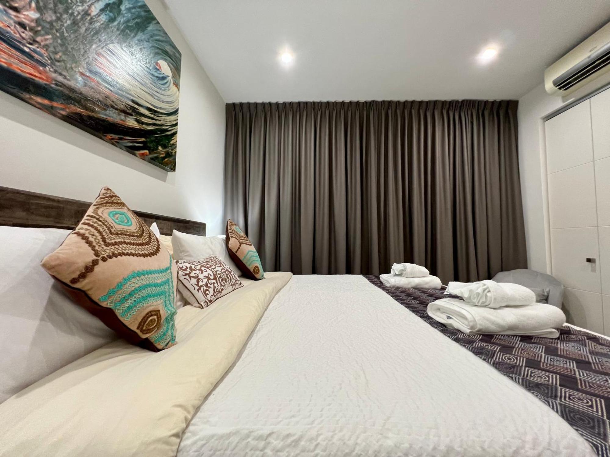 The Cove - Condo Hotel - Palm Beach Strip Bilik gambar
